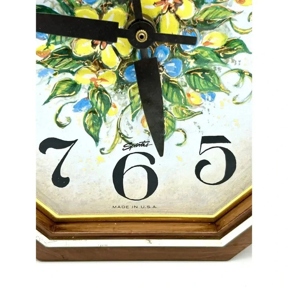 Vintage Midcentury Modern Spartus Flower Wall Octagon Clock Tested & Working MCM - Picture 4 of 10
